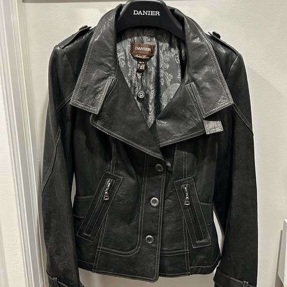 Never worn black military style leather jacket - Picture 6 of 12